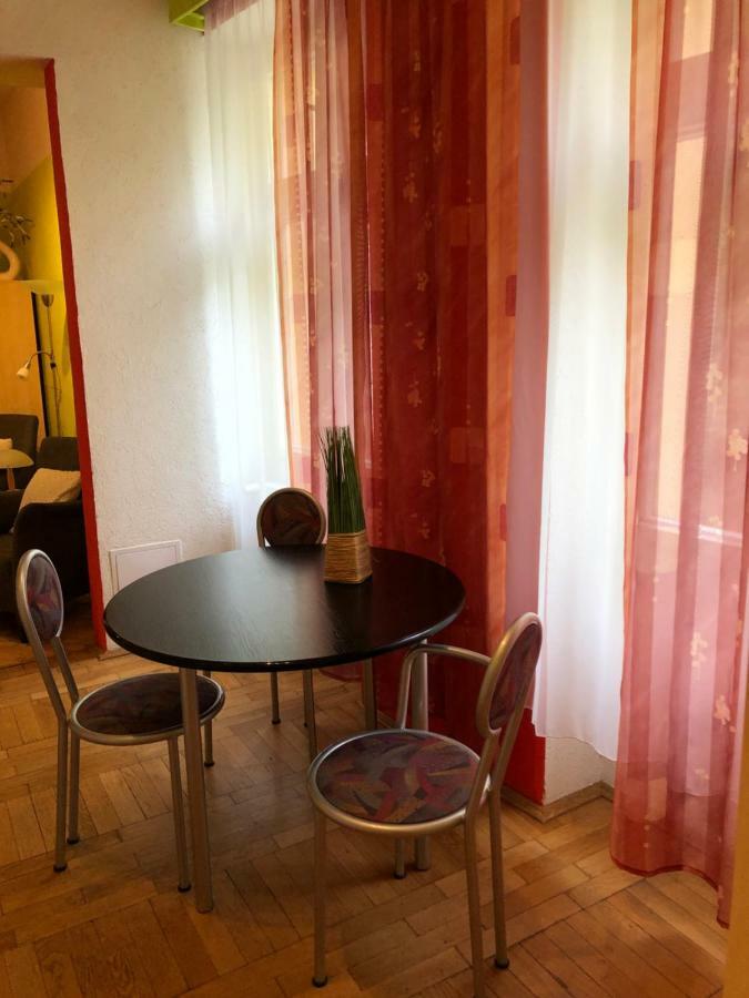 Apartman Orchidej U Vridla كارلوفي فاري المظهر الخارجي الصورة